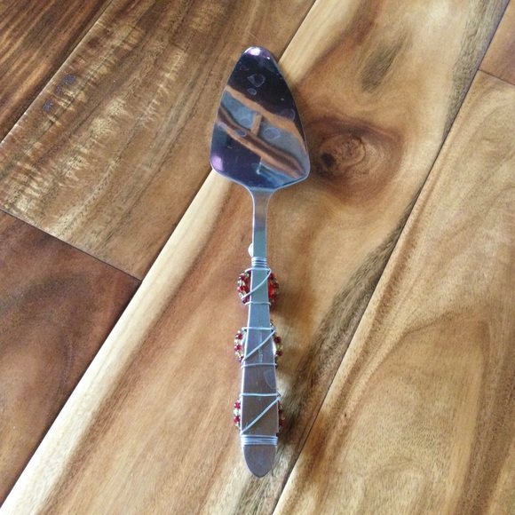 ✔️ Stainless Steel Beaded Dessert Server - Picture 3 of 6